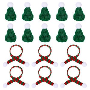 Decorações de Natal 20pcs mini chapéus de santa lenço garrafa de vinho decors minúsculas lenços de artesanato tampa de boneca pequena decoração de planta 220914