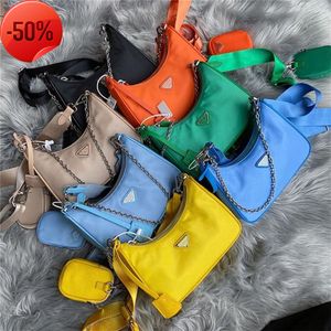 Projektantka torebki 2022 Sprzedaż mody 3 sztuki nylon kobieta luksurys mężczyzn Digners Women Mens Crossbody Tote hobo ramię duro