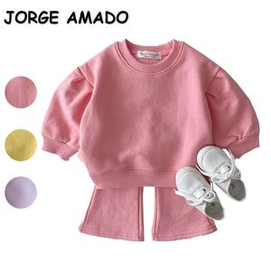 Kläder sätter koreanska våren baby flickor pojke långa ärmar runt krage godis färg tröjor skurna byxor födda kläder e3822 220915