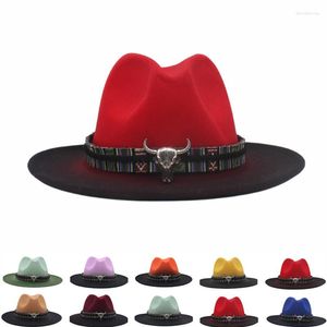 Berets Men Retro Weeld Panama Hat с бычьей пряжкой для бычьей пряжки Women Word Wood Brim Fedora Jazz Cap Trilby Wholesale