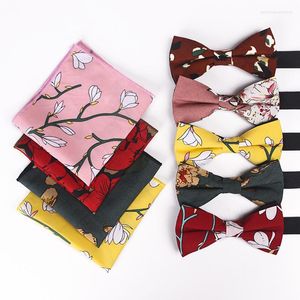 Bow Ties 2022 Satış Moda Ürünü Erkekler için Moda Aksesuarları Elbise Mendil Bahçesi Tavası Orijinal Lüks Erkekler Bowtie Cep-El