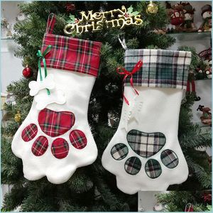 Juldekorationer Julstrumpor Cartoon Pet Dog Paw Gift Bag Plaid Xmas Strumps Tree Ornaments Decoration Festival Party D Dhulf