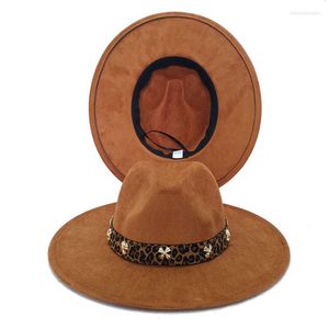 Berets 2022 Замшевая шляпа Fedora Men Women Jazz Bowler Perfomance Hats Cowboy Fedoras Flower Wholesale