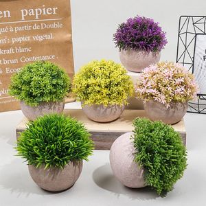 Fiori decorativi Piante di erba artificiale Gypsophila Bonsai Piccolo vaso Foglie finte Ornamenti in vaso per la decorazione domestica El Garden Decor