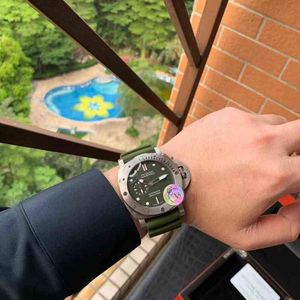 Luxury Mechanical Movement Watch Swiss Automatic Sapphire Mirror Storlek 47mm 13mm Importerat gummibandmärkesdesigners ES Wrist AIO00