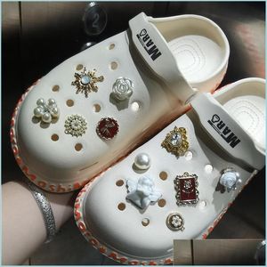 Charms Brand Shoes Designer Croc Charms Bling Rhinestone Jibz Girl Cadeau voor Clog Decaration Metal Accessoires Drop Delivery Jood Dh1ie