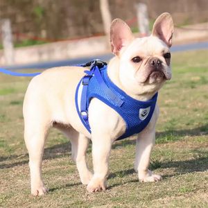 Hund Harness och koppeluppsättning för små medelstora hundar reflekterande andningsbara husdjurväst med koppel för att gå jogging 915