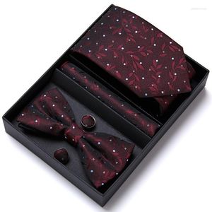 Bow -slipsar högkvalitativ semester presentförpackning bröllop tie bowtie hanky manschettknappar uppsättning för män silk blommig röd slips gravat fjäril