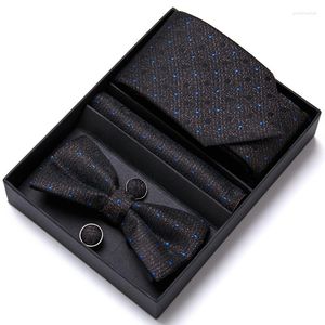 Bow Ties 35 Styles Marka Hediye Kutusu Yüksek Kaliteli Klasik Kravat Bowtie Hanky ​​Kumbası