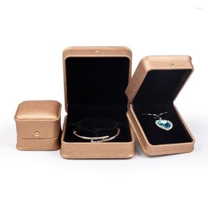 Jewelry Pouches 5PCS Pu Leather Flat Wedding Ring Jeweller Packaging Box Women Earring Pendent Bracelet Storage Display Jewellery Holder