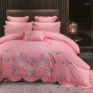 Set di biancheria da letto di lusso rosa rosso fiori di cotone ricamo matrimonio cinese set copripiumino lenzuolo federe 4/7 pezzi tessili per la casa