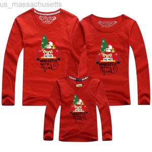 Abiti coordinati per la famiglia Capodanno T-shirt a maniche lunghe per bambini adulti Natale T-shirt coordinata per la famiglia Padre Madre Figlio Figlia Vestiti Sguardo per la famiglia