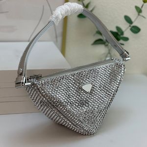 Lyxdesigner triangelväskor klassisk tygväska Nya flerfärgade kvinnor underarmsäckar Enkel handtag Handväska Diamond Womens Fashion Bag Diagonal Body