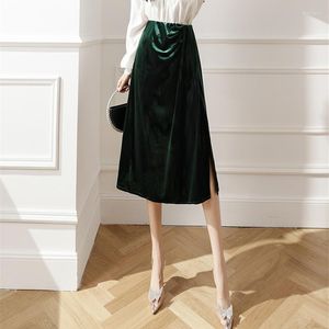 Skirts Dark Green Velvet Long Skirt Women Vintage High Elastic Waist Slim Autumn Winter Elegant Pleated Split Bandage O030