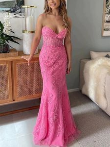 Strapless Pink Mermaid Lace Evening Dresses Appliques Tulle Backless Sweep Train Prom Gowns