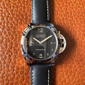 디자이너 시계 Mens Mechanical Wristwatch Sapphire Glass 47mm 16mm 첫 레이어 핀 버클 자동 기계 디자이너 Watchpaner WAT의 고급 시계