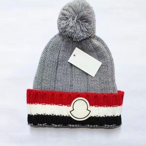 Mengjia New Knitted 모자 공과 비니 가을과 겨울 따뜻한 패션 트렌드 브랜드 모자를 가진 고품질 니트 모자