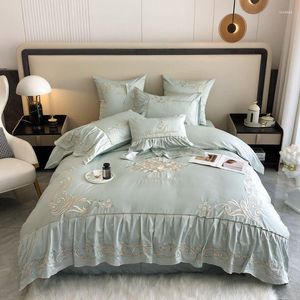Sängkläder sätter eleganta blommor broderi prinsessan set 100s egyptisk bomullsrufle täcke/täcke täck sängkläder kudde fodral