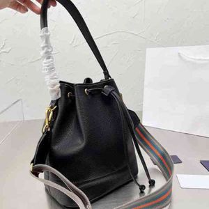 Borse Tote Women Luxury Brand Borse Bag di alta qualità Pulnameria Designer Crossbody Female Borse 220303