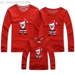 Abiti coordinati per la famiglia Padre Madre Figlio Figlia Vestiti Capodanno Mamma Papà e io T-shirt Natale T-shirt coordinata per la famiglia Manica lunga in cotone Cartone animato