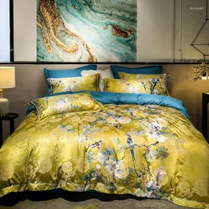 Постилочные наборы роскошные американские жаккардовые атласные шелковые хлопковые цветы птицы набор пуховой крышки стеганое одеяло.
