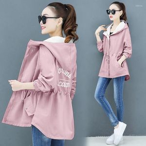 Korki damskie płaszcze Spring Autumn Windbreaker Casual Ladies Cienka Sekcja 2022 Zamek luźna talia dzika kapturowy płaszcz studencki D46