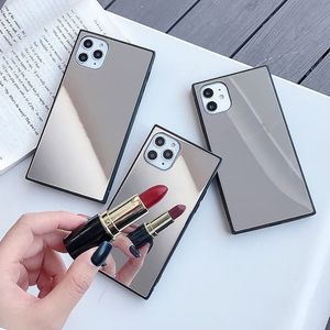 Casos de espelho brilhante de vidro quadrado de luxo estojo liso à prova de choque com parafuso de silicone macio TPU TPU Protetor para iPhone 14 13 12 11 Pro Max Mini XR XS x 8 7 Plus