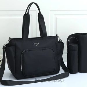 높은 품질의 새로운 어린이 기저귀 가방 방수 엄마 기저귀 가방 판매 엄마의 선물 아이디어를위한 기능성 어깨 가방 pcsset