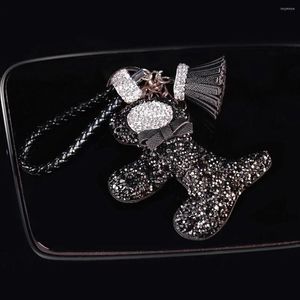 Interiördekorationer Luxury Leather Dog Pendant Keychains Strap Keychain Holder Bag Car Key Ring Smycken Bling Accessories for Girls Woman