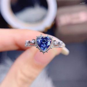 Ringos de cluster 1,0ct Blue em forma de coração Moissanite Diamond Ring VVS1 Clarity GRA cria um engajamento de alta moda para mulheres