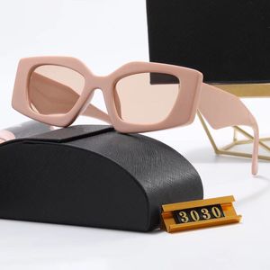 Modedesigner solglasögon 3030 Goggle Beach Sun Glass för man kvinna 5 Färg Valfri God kvalitet med låda
