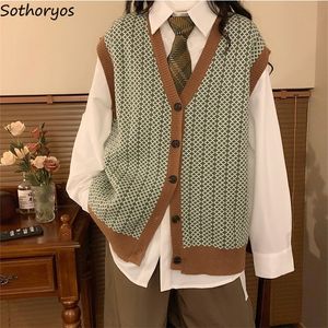 Women's Vests Retro Casual Sweater Vest Women V-neck Classic Argyle Sleeveless Knitting Outerwear Female Simple Tender Soft Students Gentle OL 220916