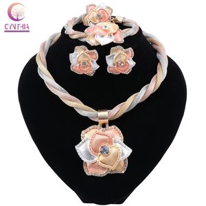 Set di gioielli da sposa CYNTHIA Fashion Elegante collana con pendente a fiore Cristallo di lusso Accessori per la sposa di Dubai in oro 220916