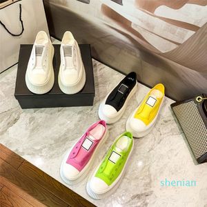 Tasarımcı Sıradan Ayakkabı Kadın Sneaker 5 Stil 35-40 Boyut Arasından Seçim İçin Çeşitli Stiller