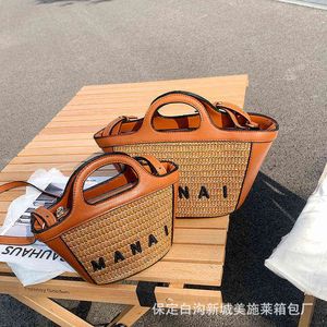 Totes Borsa di paglia Donna New Fashion Portable Vegetable Basket Versatile Borsa a tracolla monospalla 220514