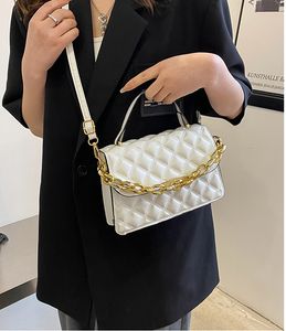 HBP Çanta Kadın Minimalist Sensör Kabuğu Moda Beyaz Renk Küçük Kare Çantalar Akrilik Crossbody Omuz Çantası