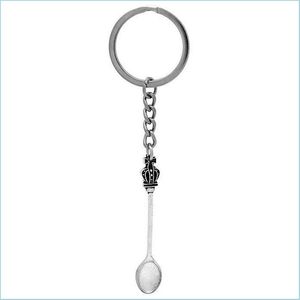 Nyckelringar Ancient Sier Art Key Chain Polished Retro Mini Tea Spoon Snuff Wonderland Crown Pendant Men Women Holiday Gift Steampunk Ri Dhyby