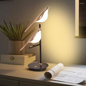 Bordslampor Modern LED-lampa Skrivbordslampor Skata Fågel Modell Läsning Inomhusbelysning Sovrum Sängbord Vardagsrum för heminredning