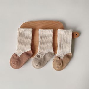 SOWKS Bebek Sıradan Çorap Bebek Erkek Kızlar Şeker Renk Karikatür Stereo Kulak Çorap Doğum Çocuk Giysileri 220919