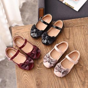 Turnschuhe Kinder Schuhe Prinzessin Rot Rosa Schwarz Sandalen Kinder Leder Party Kleid Flache Katze Mädchen Baby Casual 220920