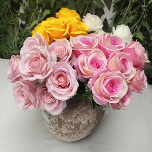 Decorative Flowers Pink Silk Artificial Rose Bouquet Simulation Green Plant Wedding Bridal Home Living Room Balcony Garden Decor