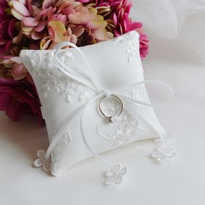 Party Supplies Top Quality Bridal Ring Pillow spets porslin Vit bröllopsbärare Flower Girl Square Accept Custom