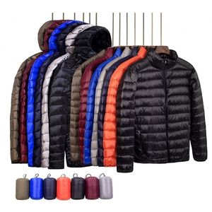 Piumino da uomo Parka Marca Autunno Inverno Piumino leggero Moda da uomo Con cappuccio Corto Grande ultrasottile Leggero Cappotto sottile da gioventù Piumini 220919