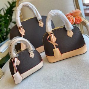 Designer Women Shoulder Bags Handbag ALMA BB Shell Bag 3 Size Ladies Leather Totes Hand Carry Purses Chain Crossbody Wallet Alphabet Flower Pattern