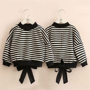Pullover Autumn Spring 3 4 6 8 10 12 Years الأطفال o-tech lebover Cotton Cotton White Black Striped Sweater for Kids Baby Girls 220919