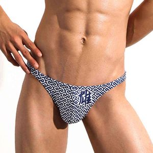 Costumi da bagno da uomo Bikini sexy Vita bassa Slip da bagno per ragazzi giovani Costume da bagno Pantaloncini da bagno da spiaggia Uomo Desmiit J220913