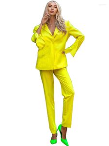 Dwuczęściowe spodnie kobiet Sezkzk Sexy Clubwear Set Evening Party High talia i Blazer Coats Night Club For Women Yellow Suits