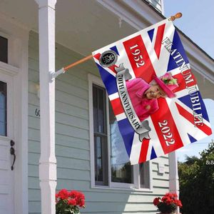 Королева Елизавета II Platinums Jubilee Banner 2022 Union Jack Flag с участием Ее Величества Королева 70 -й годовщины британский сувенир GWE14294