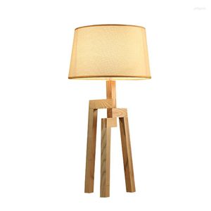 Table Lamps Min Sen Huang Simple Wooden Study Bedroom Three Legged Lamp Bar Leisure Hall Decorative Lighting