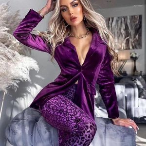 Pontas de duas peças de alta qualidade Moda de primavera Sexy Mulheres de veludo de ouro One Blot Blazer